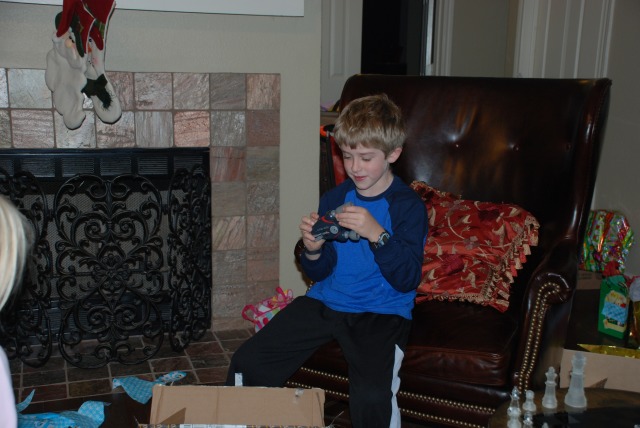 2012-12-25 16 Christmas Morning J&H.jpg